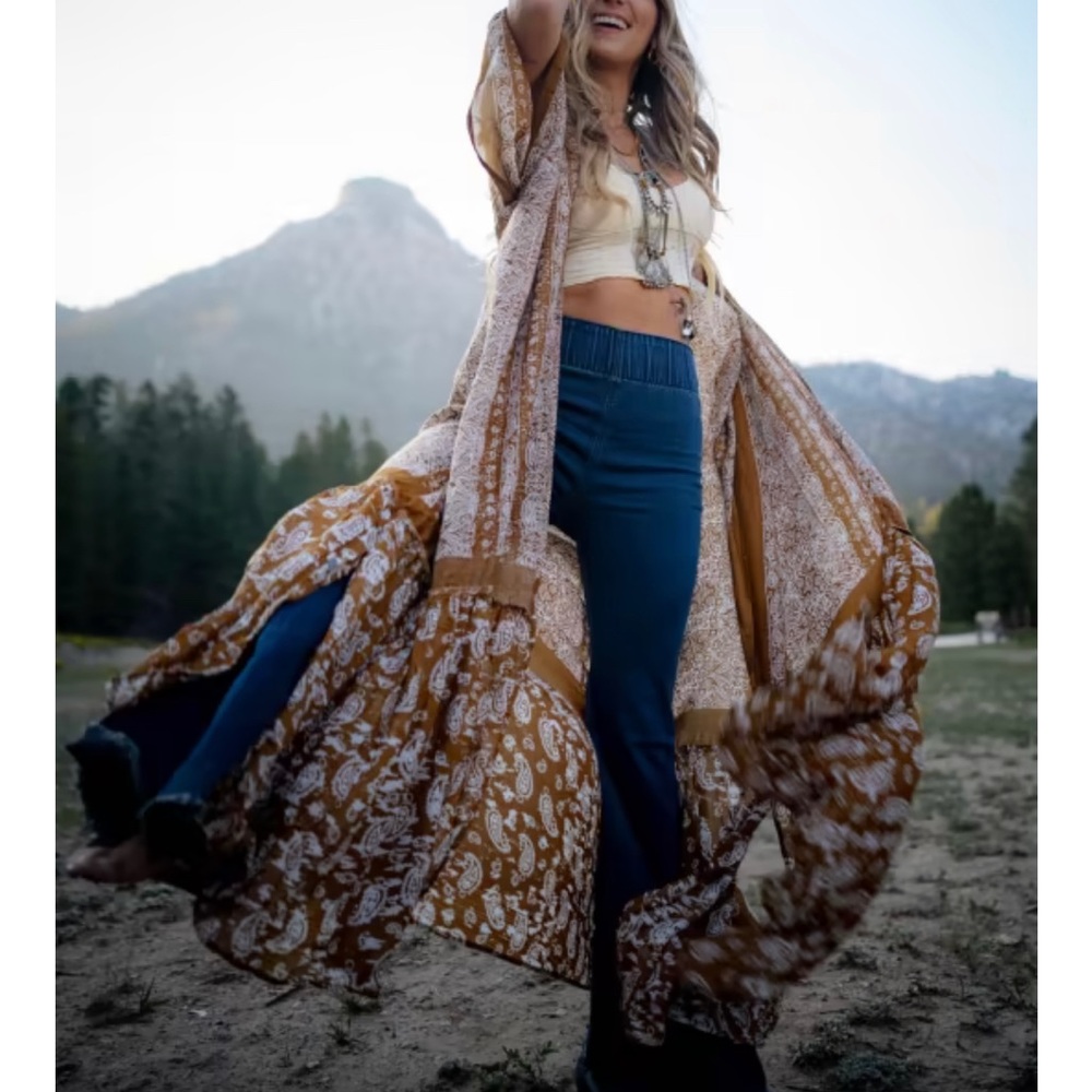 NWT brown paisley kimono - OS